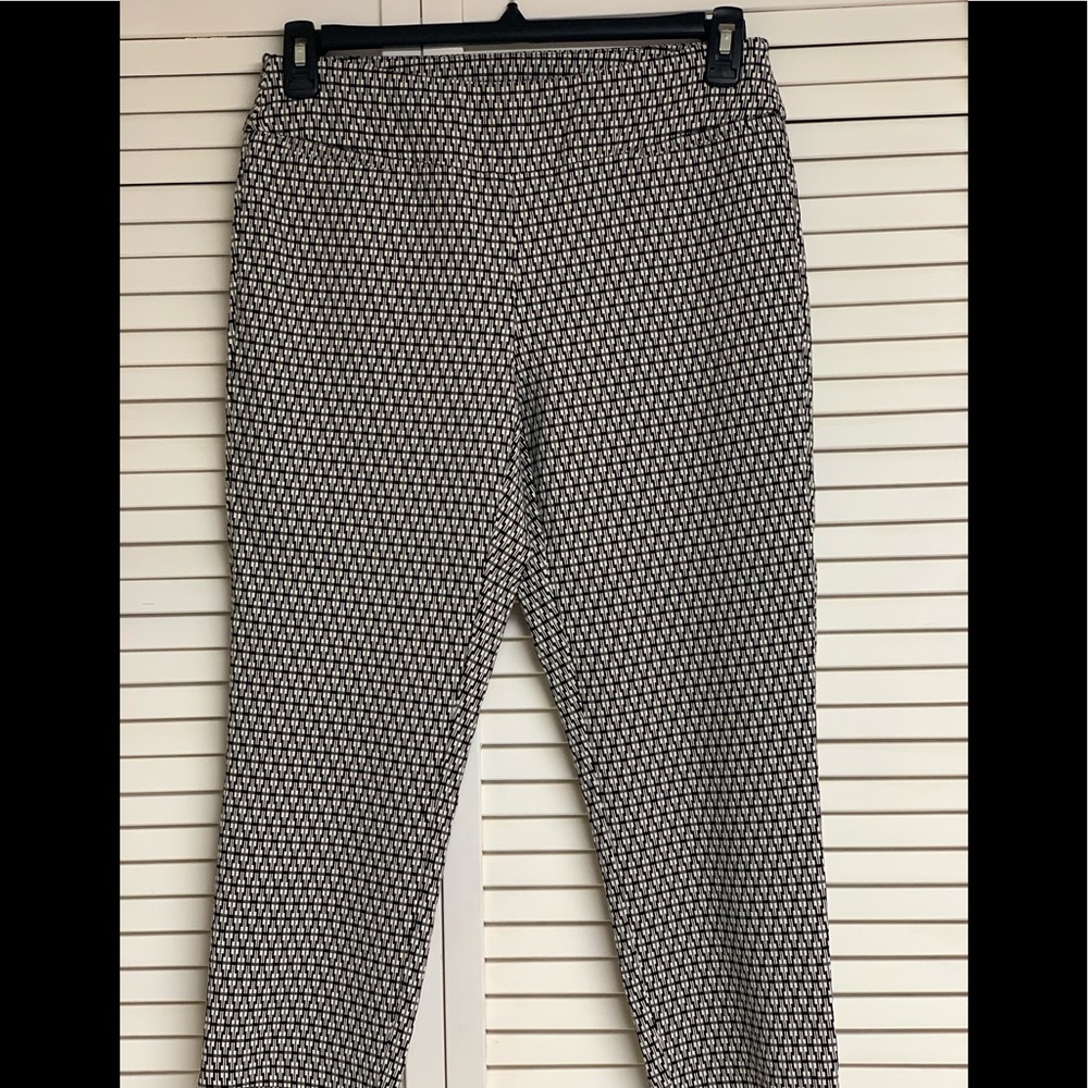 ALFANI CAPRI PANTS